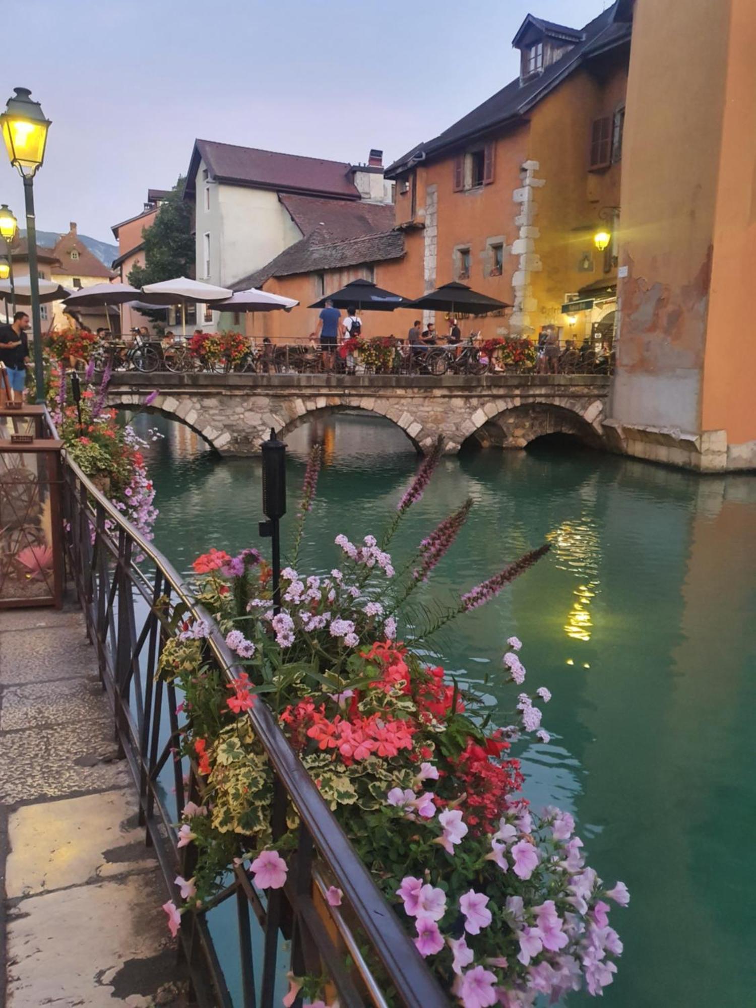 Hyper Centre Annecy Et Bord Du Lac Екстер'єр фото