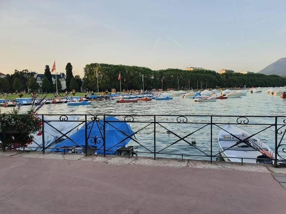 Hyper Centre Annecy Et Bord Du Lac Екстер'єр фото